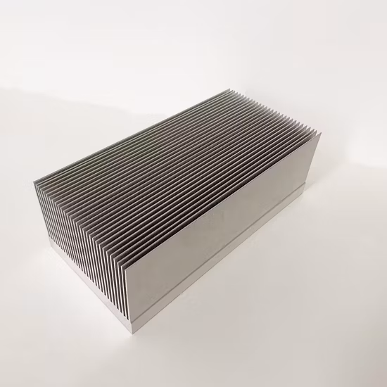 Estrusione di alluminio 6063 T3/T6 per profili in alluminio per dissipatori di calore a LED